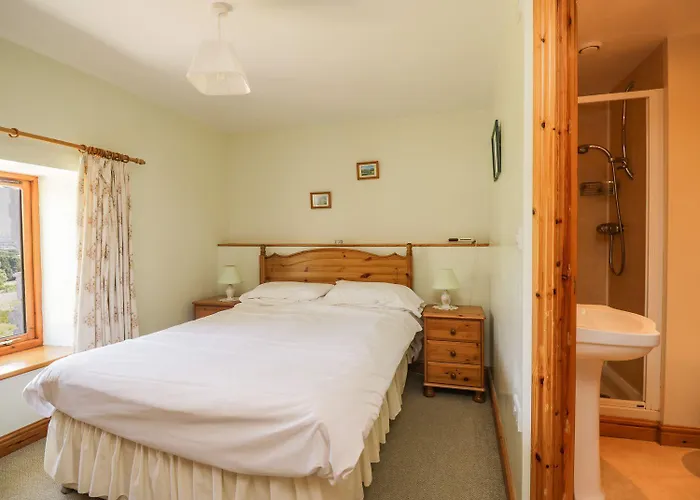 بيت للعطل Swallow's Nest *